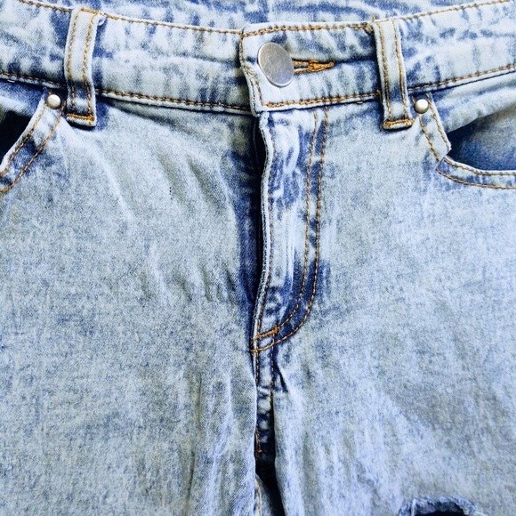 DIVIDED BY H&M DISTRESSED/RIPPED SKINNY LEG FADED DENIM BLUE JEANS LIGHT WASH 8 - Picture 6 of 12